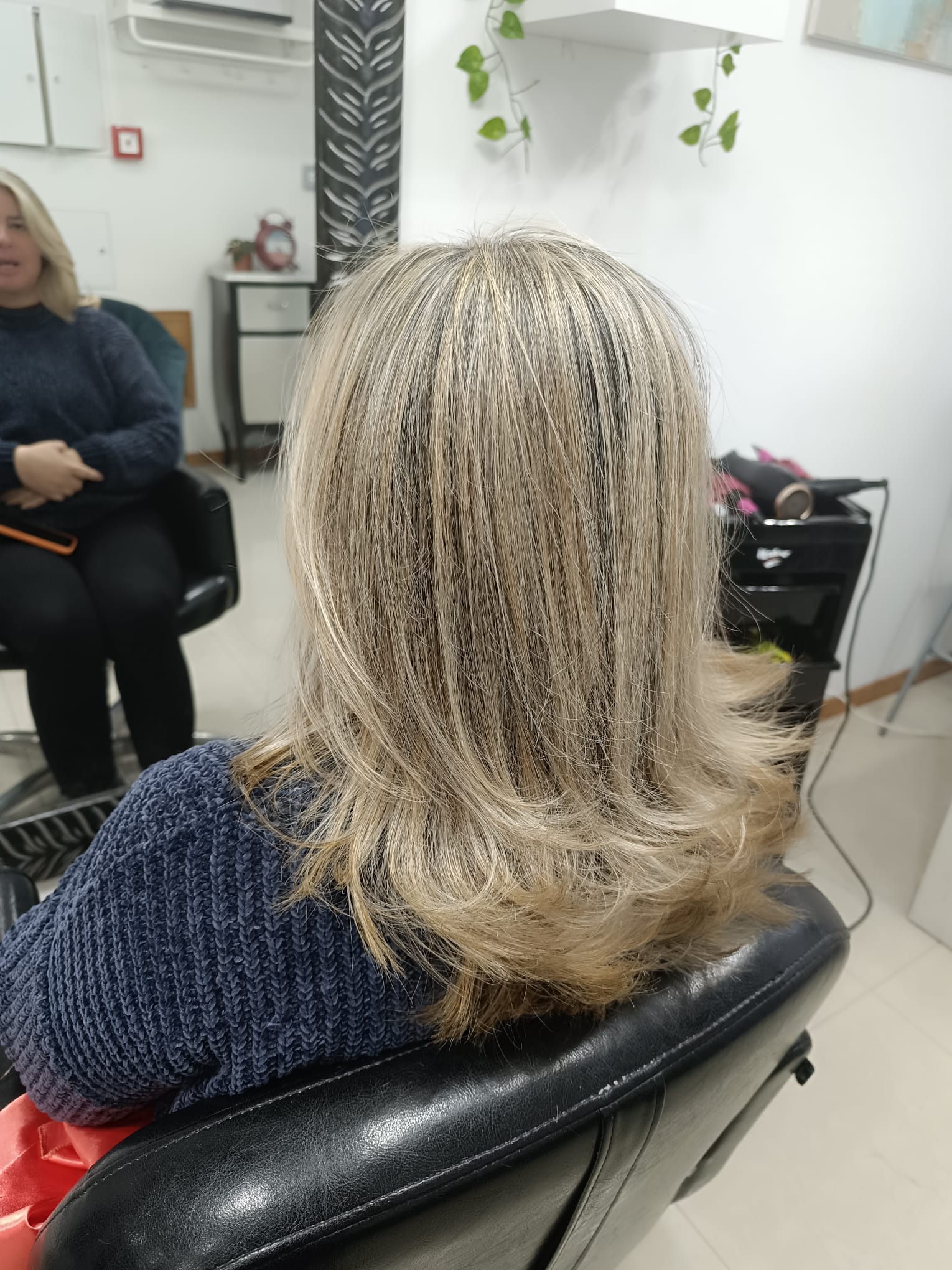 Serviços de cabeleireira